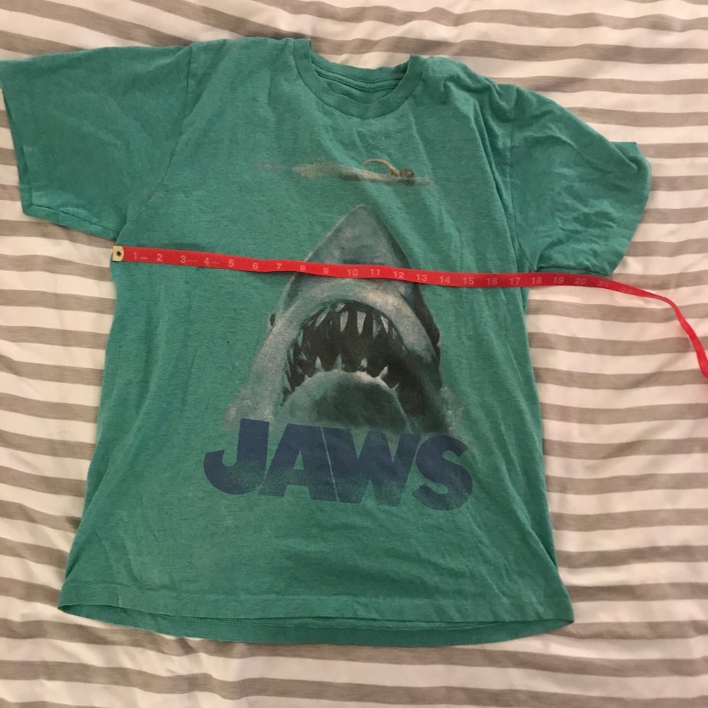 Vintage shirt Jaws size medium